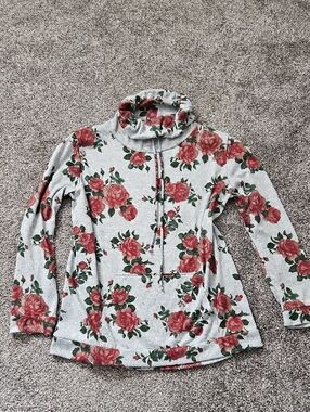 Gray Funnel Neck Pullover with Red Rose Print
